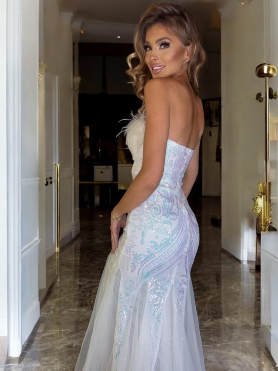 biała suknia syrenka