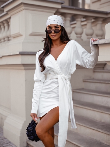 BIAŁA SUKIENKA MINI JEANS