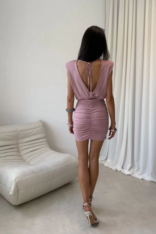 yselle-sukienka-mini-w-kolorze-ciemnego-rozu (5).webp