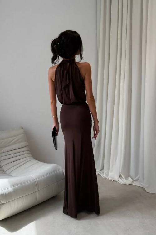 maelis-sukienka-maxi-w-kolorze-brazowym (4).webp