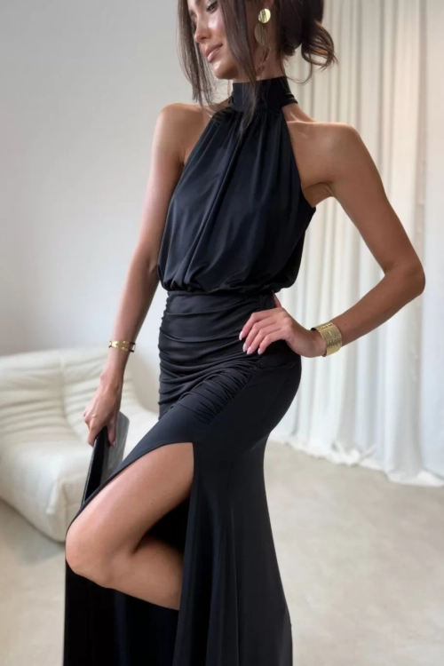 maelis-sukienka-maxi-w-kolorze-czarnym (7).webp